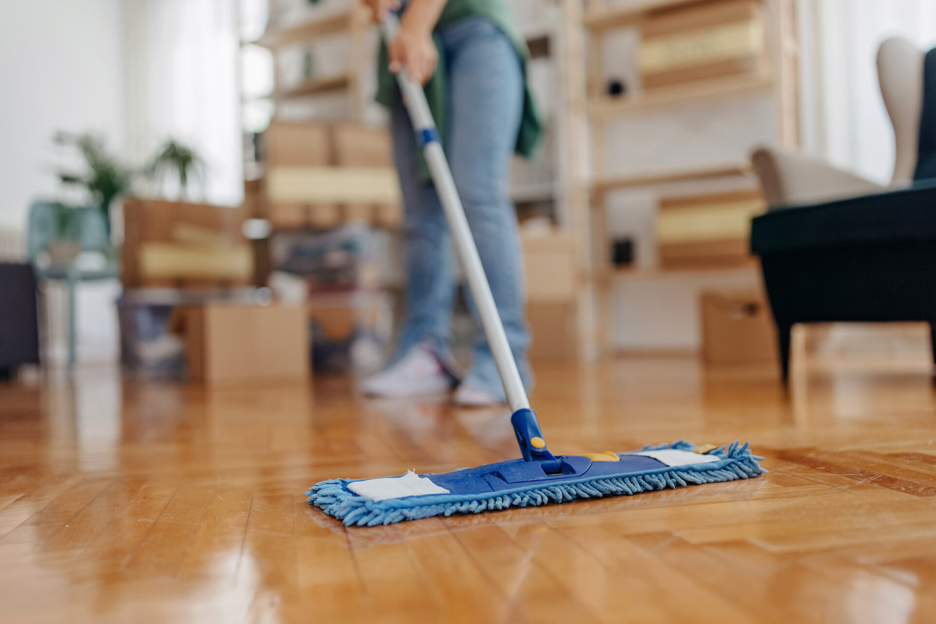 Moving-Cleaning_iStock-1401492121
